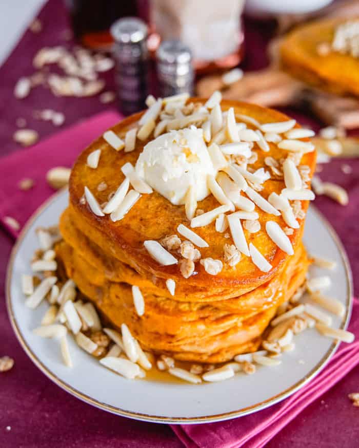 Vegan Pumpkin Spice Pancakes